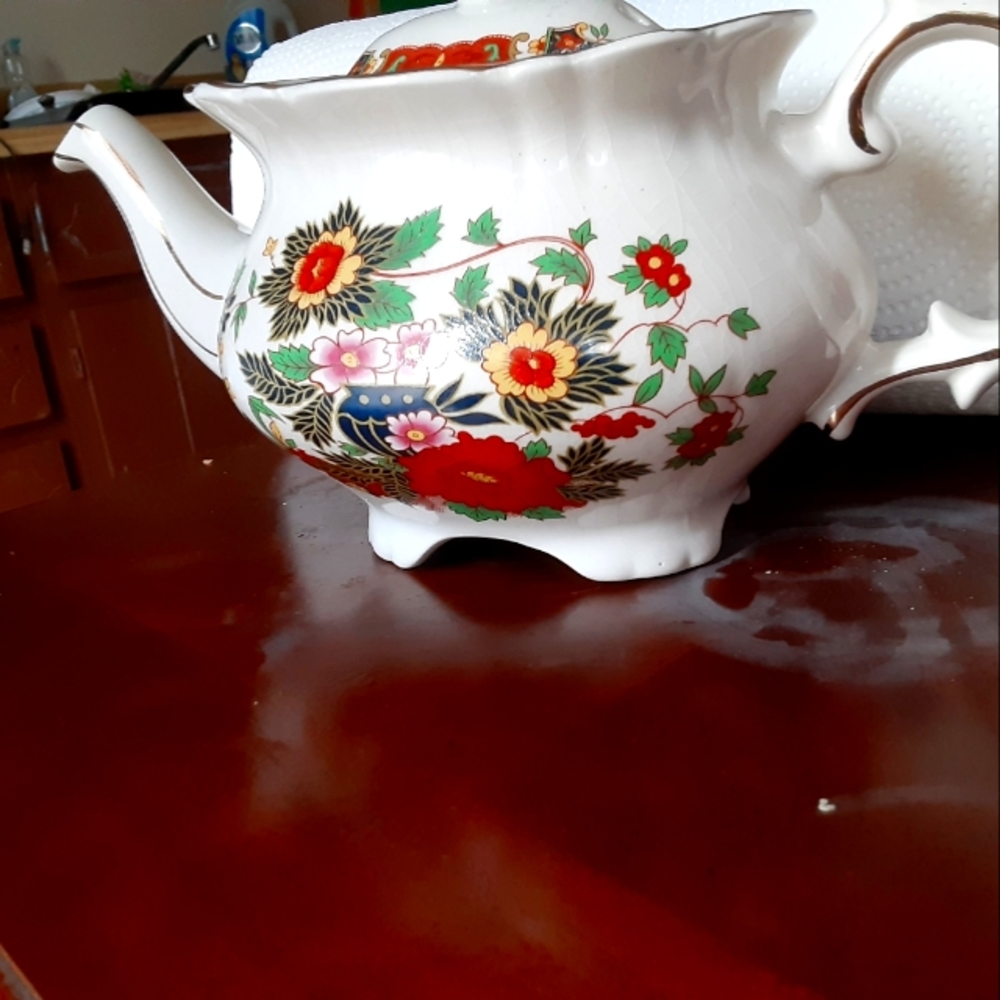 Price and Kensington teapot